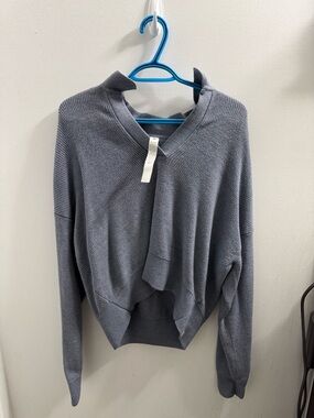 lululemon athletica Slate Gray V-Neck Pullover Sweater